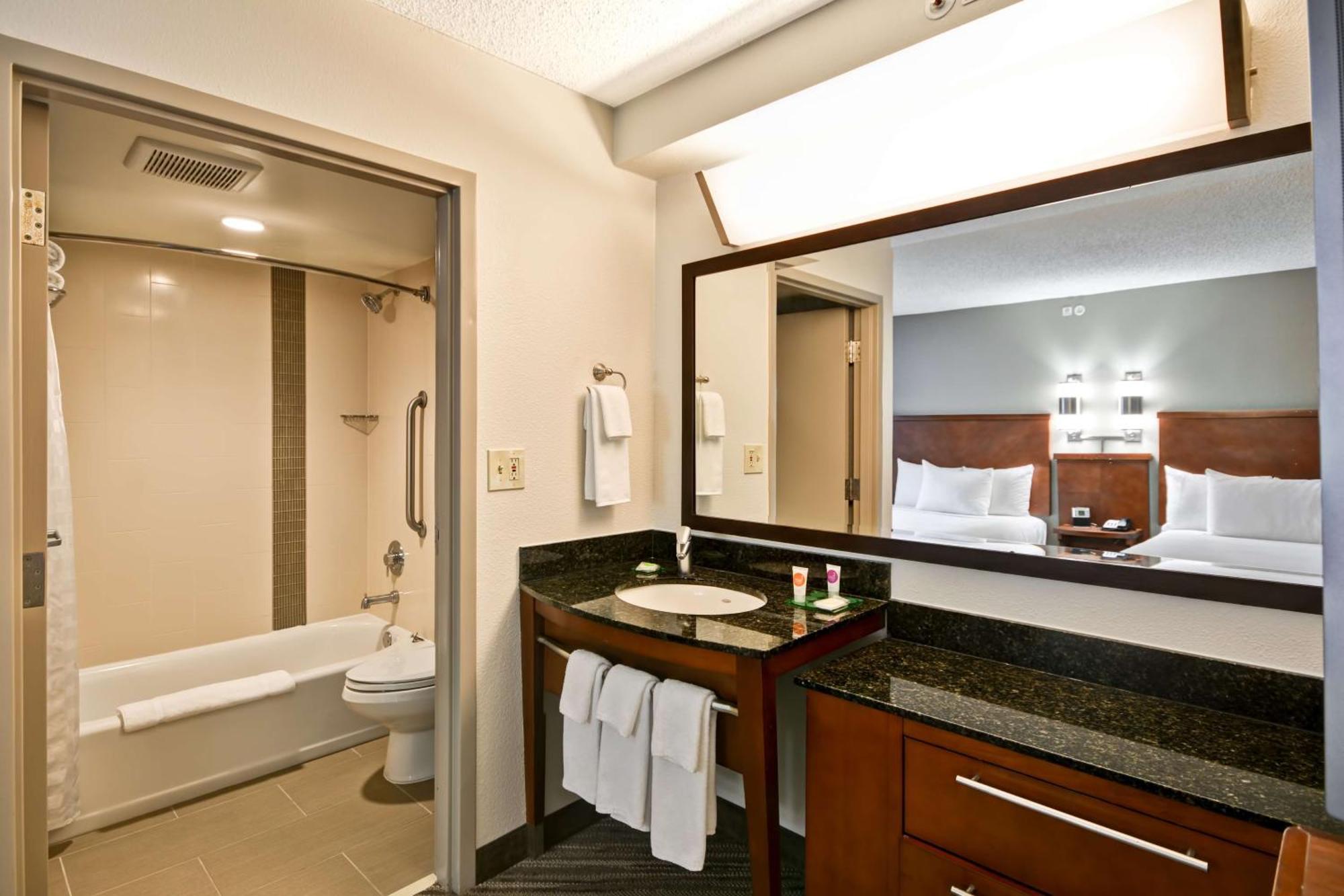 Hyatt Place Dallas/Garland/Richardson Bagian luar foto